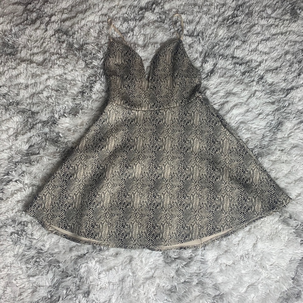 Love It Clothing Snake Skin Print Dress Sz M